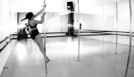 Diana Ham Pole dance