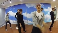 Exo dances to Cat Daddy